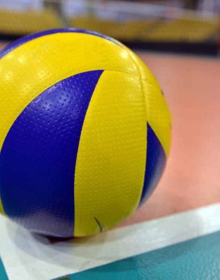 پروفایل-دیدنی-و-کنار-خط-گذاشتن-توپ-والیبال